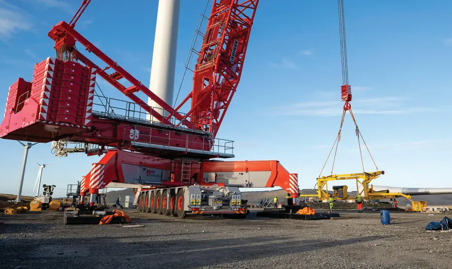 crane lifting wind turbine components